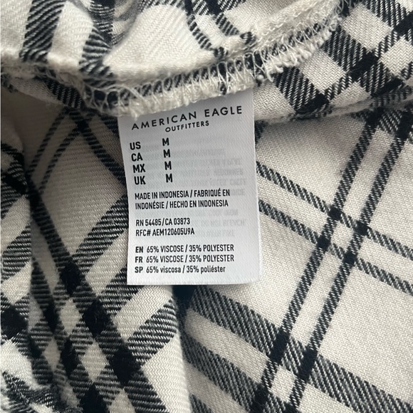 American Eagle Ahh-amazingly soft long sleeve button down plaid shirt - Picture 5 of 5